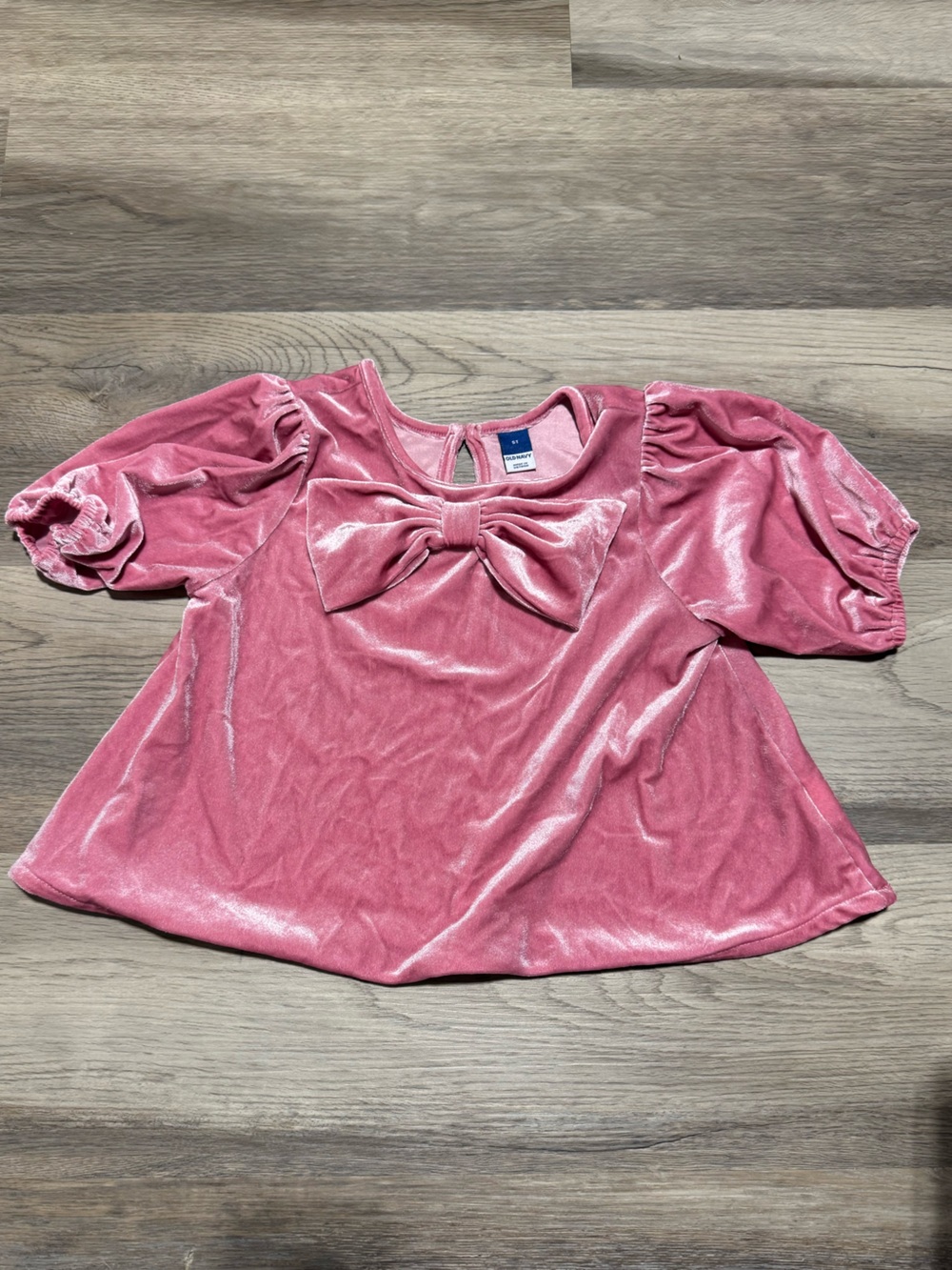 Old Navy Rose Pink Velvet Bow Puff-Sleeve Top